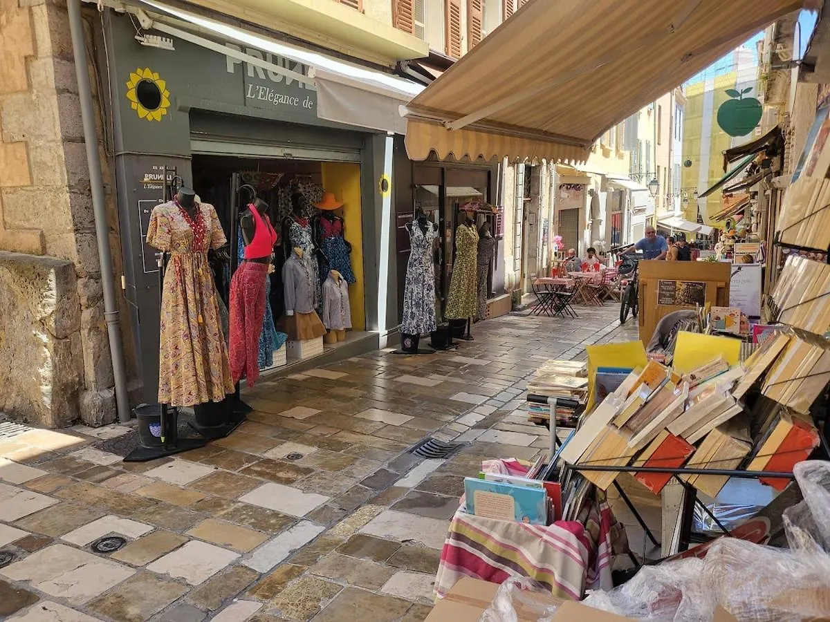 Apartment Levant Des Templiers, 2 Chambres, Vue Mer, Centre Historique Hyeres