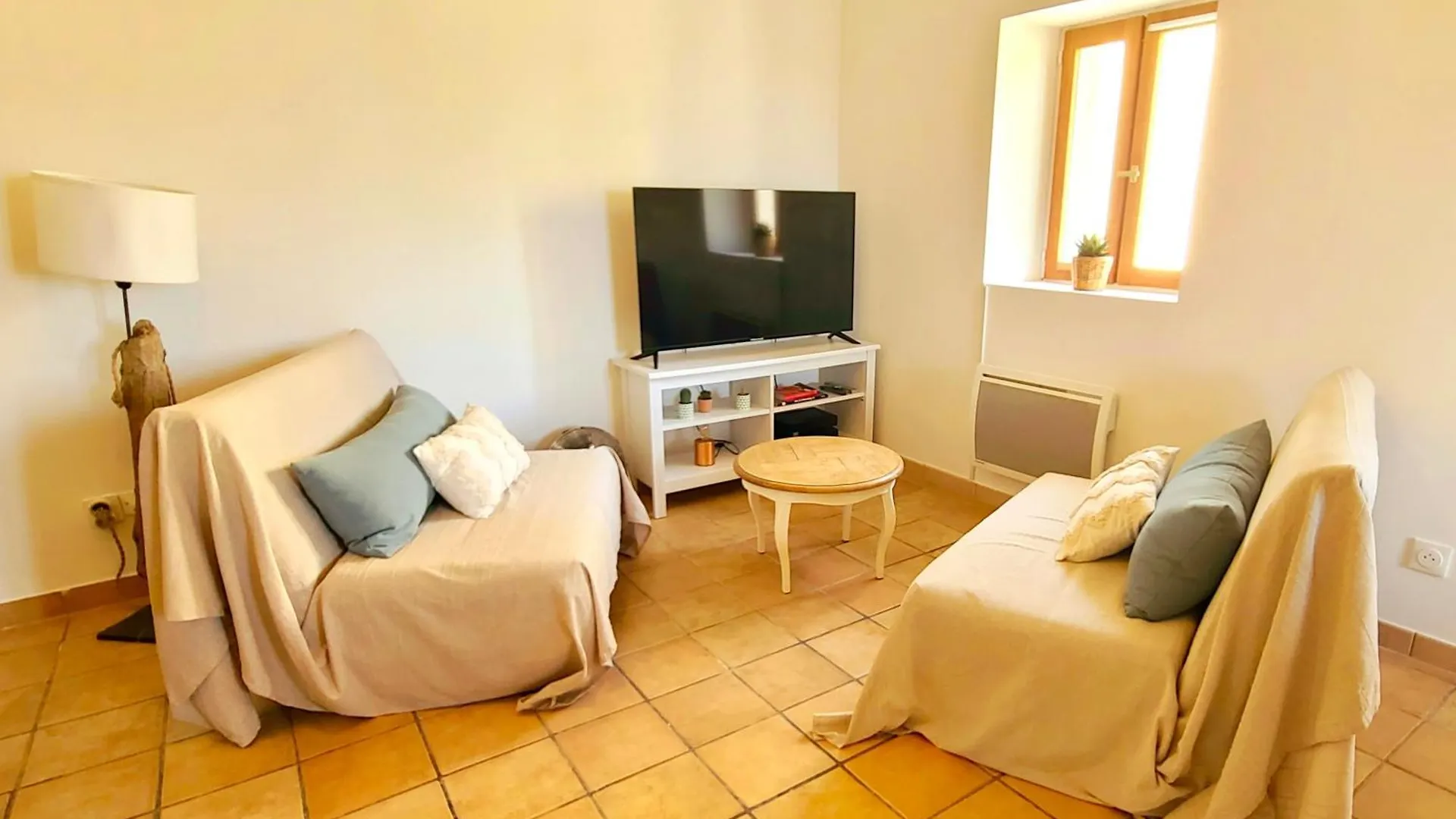 Apartment Levant Des Templiers, 2 Chambres, Vue Mer, Centre Historique Hyeres